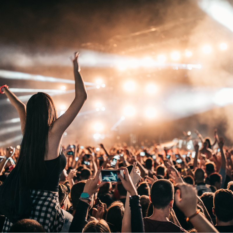 Festival mit vielen Menschen